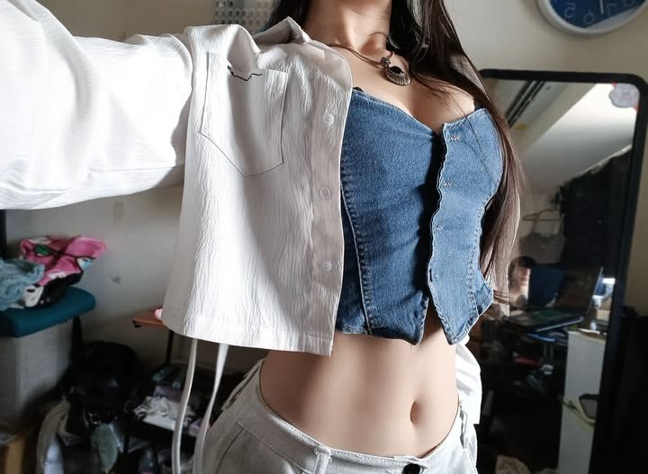 victor2646's tweet photo. 好看的人穿的少叫奔放性感
像我一樣的醜怪....
穿少一點只會被說礙眼.... https://t.co/Gn1pl8Z15j