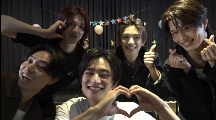 1muchiwa_'s tweet photo. 顔面強すぎてネ申✨✨✨
#ACEesのNOTスカシ生配信 https://t.co/MAuDofaZEh