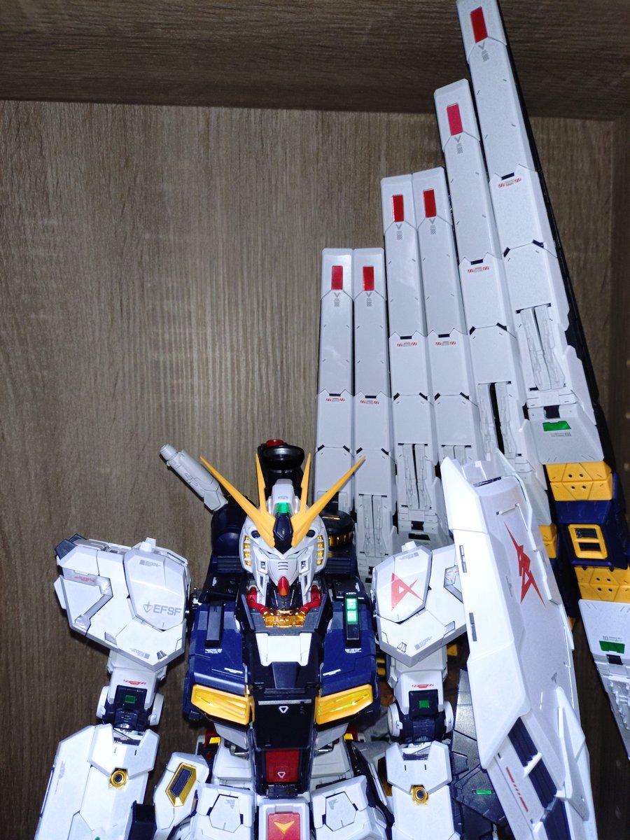 hibiki166's tweet photo. 4月にAmazonからとどき、コツコツ作り今日ようやく完成しました。
全塗装で仕上げる人は本当にすごすぎですね。自分はスミ入れとデカール貼りでいっぱいいっぱいです。(^_^;) https://t.co/jcYvuCWSIf