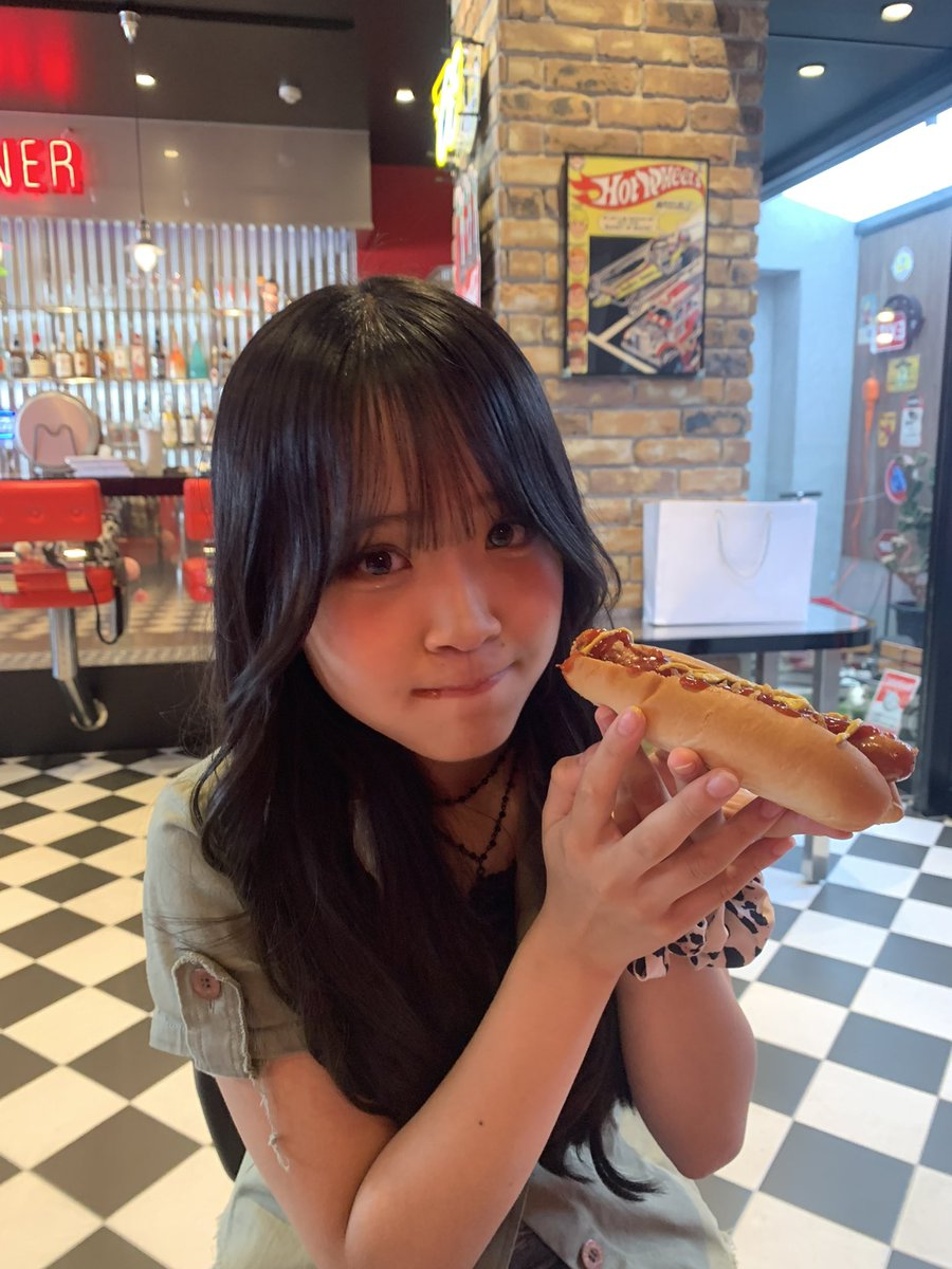 lana_milksummer's tweet photo. カフェだーーいすきなの♡♡
 #ミルクサマー #jc #カフェ https://t.co/yWPZB1BL2k