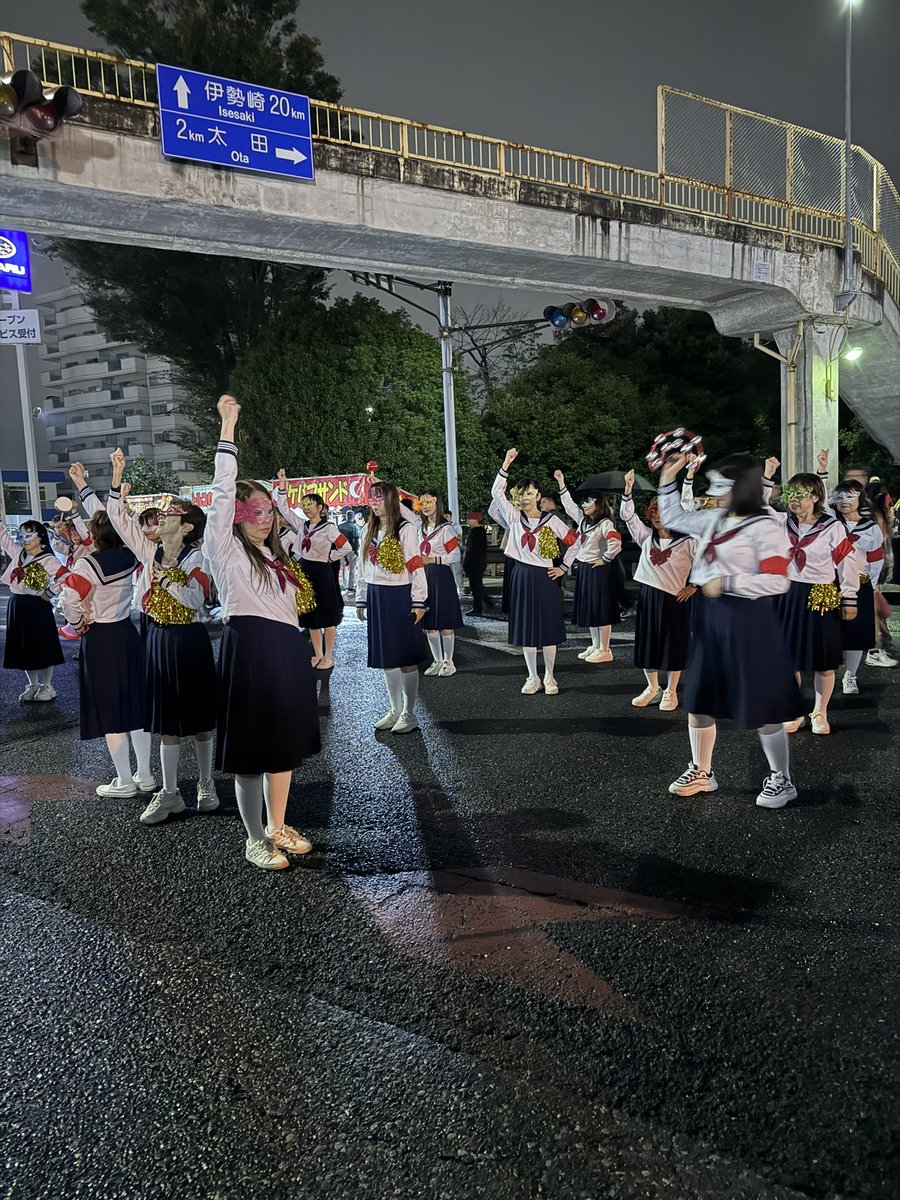 hr_kg16's tweet photo. 何十年ぶりに大泉祭り😁
国際色豊かな祭りはここだけだと思う🇧🇷
#女装さんと繋がりたい
#カノ女装
#大泉祭り https://t.co/kxY7TEmbw2