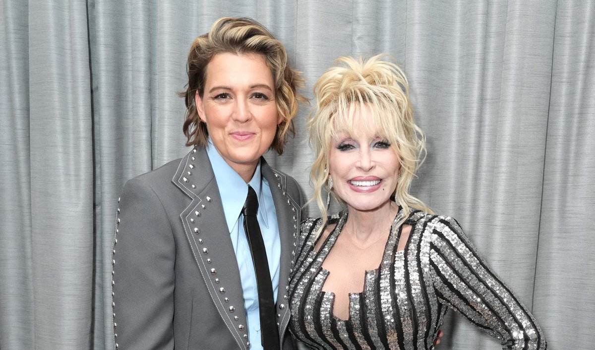 vikralnews's tweet photo. Read More : Brandi Carlile Remembers Dolly Parton as 2026 Dolly Parton Day Highlights Her Literacy Legacy
https://t.co/pbXCrzgx66 https://t.co/527qNvD8I7