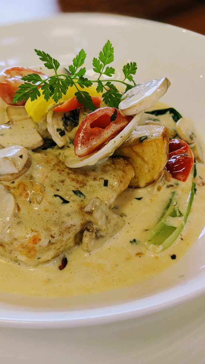 hgmc227's tweet photo. 親戚とランチ🇫🇷 https://t.co/rG5TtOY5LI