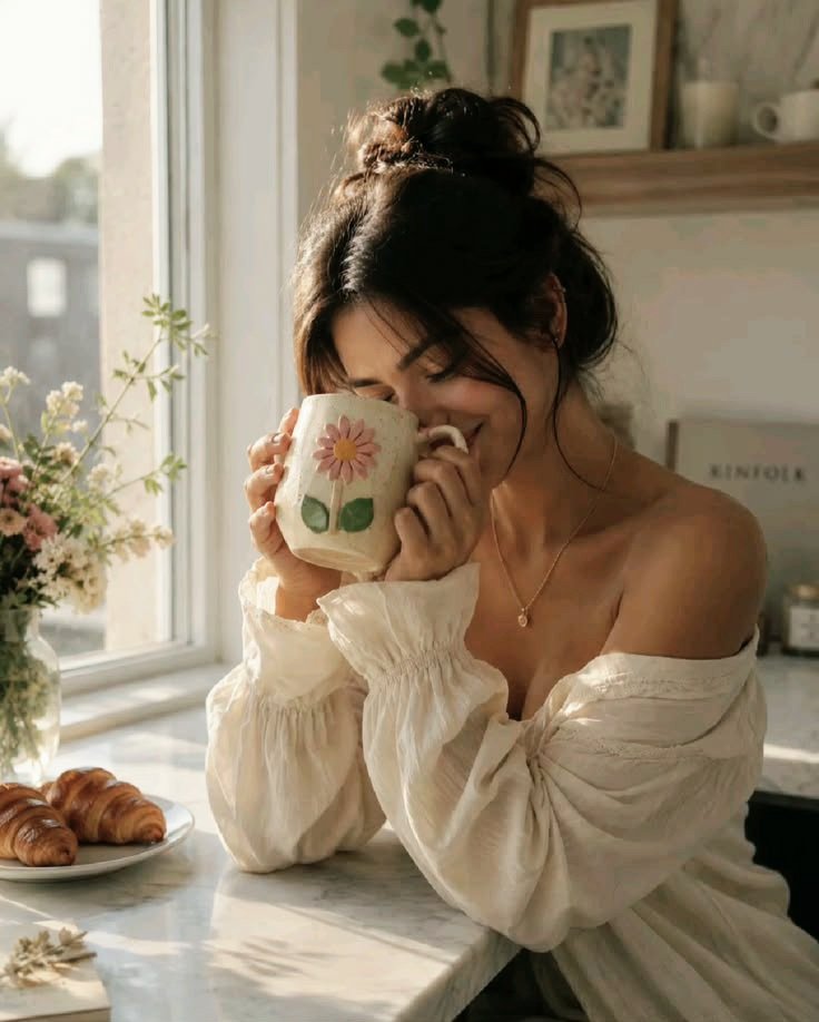 MissCutieShade's tweet photo. Happy Saturday ☕️🤎 https://t.co/Qd0rrnV443