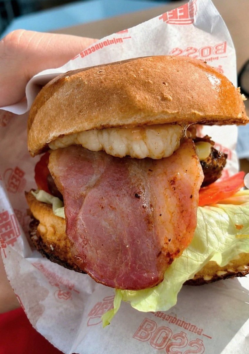kido_DC's tweet photo. One bite and I’m pretty sure this burger is biting back. 😂 https://t.co/37IPKqMxG6
