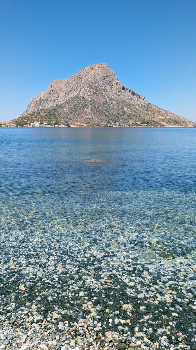 massimozampini's tweet photo. Kalymnos, la vista su Telendos, il porto autentico, le spugne, le fuskes, le montagne: l'isola che non ha voglia (e bisogno) di ammiccare ai turisti...
Fotoreportage imperdibile su ZampiniTravel sapete dove. https://t.co/wL8XQYVKdv