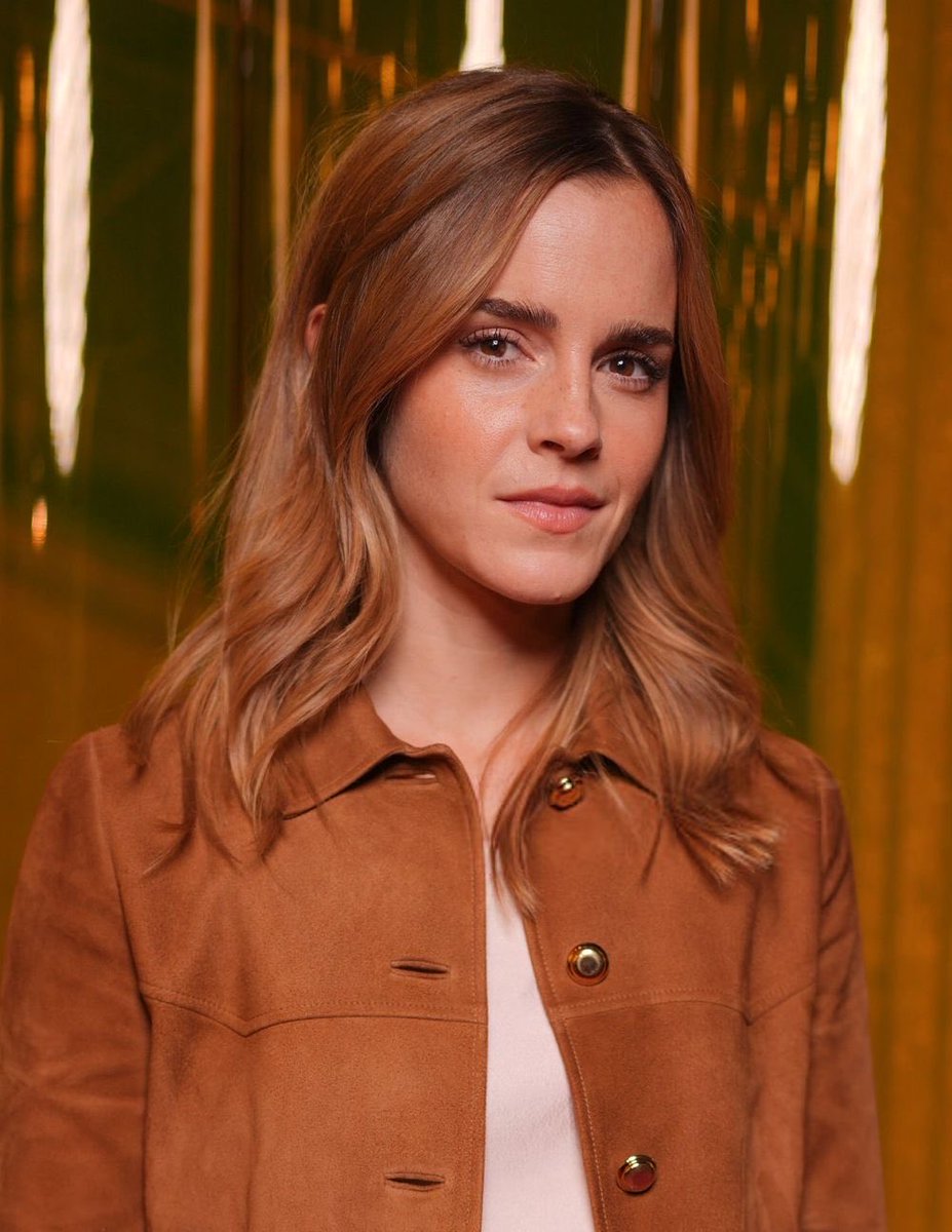 EmmaWatsonxtop's tweet photo. Be honest… does a man who doesn’t drink alcohol every day actually exist?  
 I'm starting to think this is harder to find than a unicorn.  🦄
 Prove me wrong 🌹 https://t.co/VFhGZgFmRr