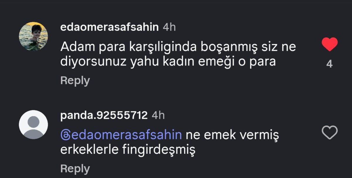 rneditsss's tweet photo. Bu hesap barışın fake i falan herhalde. İnstagramda tüm boşanmayla ilgili video/fotoların altında var. Üşenmemiş herkese yazmış ya. Adamı haklı çıkarmaya çalışıyo şaka gibi, bi de yazdıklarına bakın. Donacak kan kalmadı artık https://t.co/CDpUdZtbxm