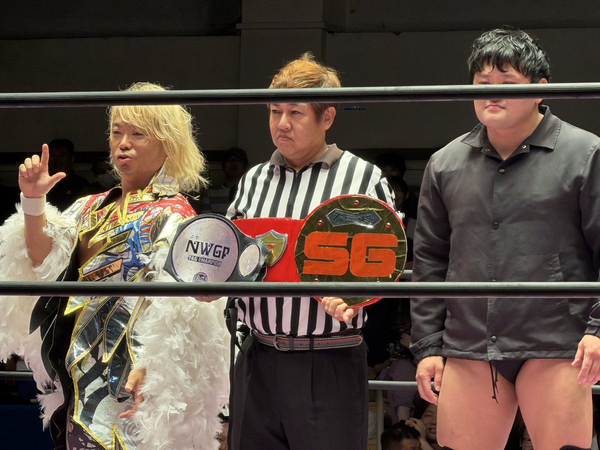 himana1970's tweet photo. ＃SUGAMOプロレス
＃棚ボタ弘至 ＃岩ちゃん
昨日…行って来ましたよ！
打ち上げもあって色々な人に応援されてるなぁ…と実感しました！
お疲れ様でした♪ https://t.co/WUhvWvV7M7