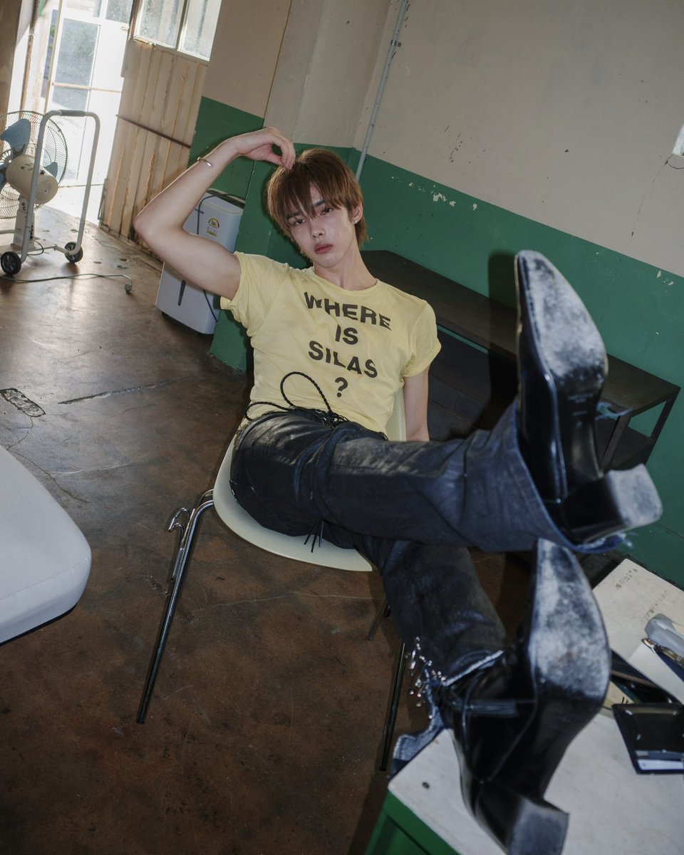 wayfboys's tweet photo. where is silas?
#wayfboys #A4M https://t.co/6Eo7BnW0cA
