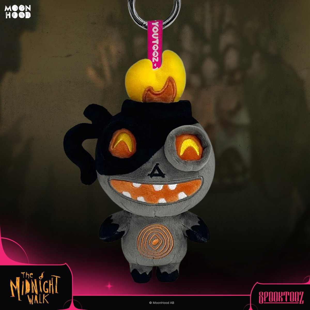 MoonHoodStudios's tweet photo. 🔥Boom! Or ”foo!” as Potboy would put it. A new Dark Potboy keyring plushie will be available during all of October, in collaboration with @youtooz ! 🎃 https://t.co/SVw6VRK8lm