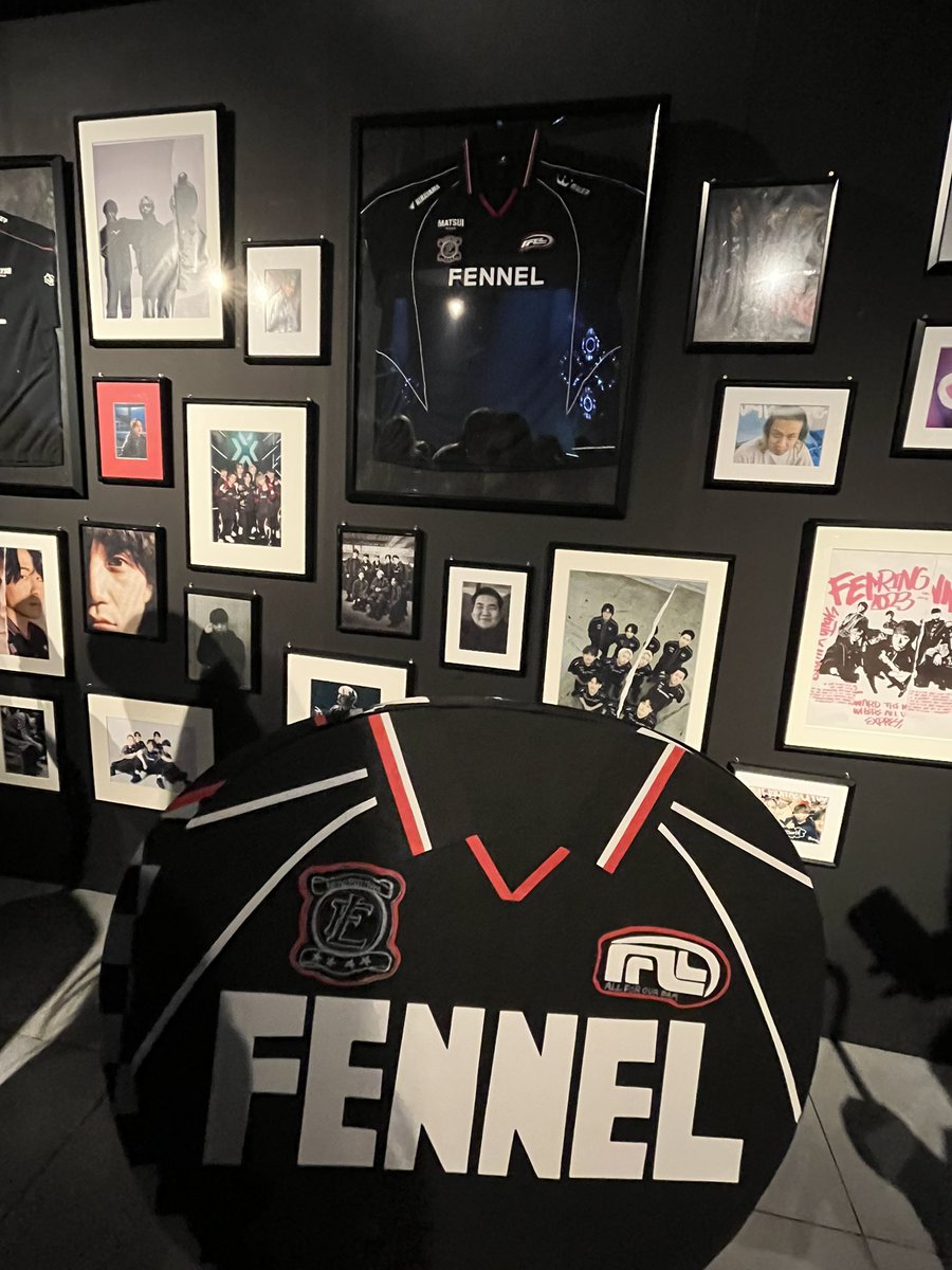 swh_flsz's tweet photo. FENNELのイベント楽しかった！
23でヴァロ部門を知って、24〜26はずっと応援してたから、かなり感慨深かった、、
えーすくんとくるずさんに、ユニうちわの人として覚えられていたのがちょっと嬉しかったです。笑
#FLWIN https://t.co/ZiXurUjocl