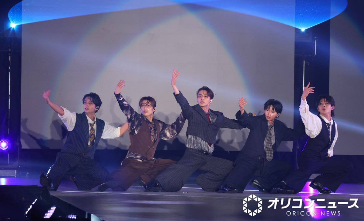 oricon's tweet photo. 【🌷ガルアワ 26 A/W🌷】
「EBiDAN」ONE N’ ONLY
“これがワンエン”な鉄板曲連発🔥
会場熱狂「最高ですね❗️」
https://t.co/ZK2z6Qxlqa

＼フォトギャラ随時更新中📸🌟／
https://t.co/520pPSwATy

#ガルアワ2026AW https://t.co/iUGqXWV41h