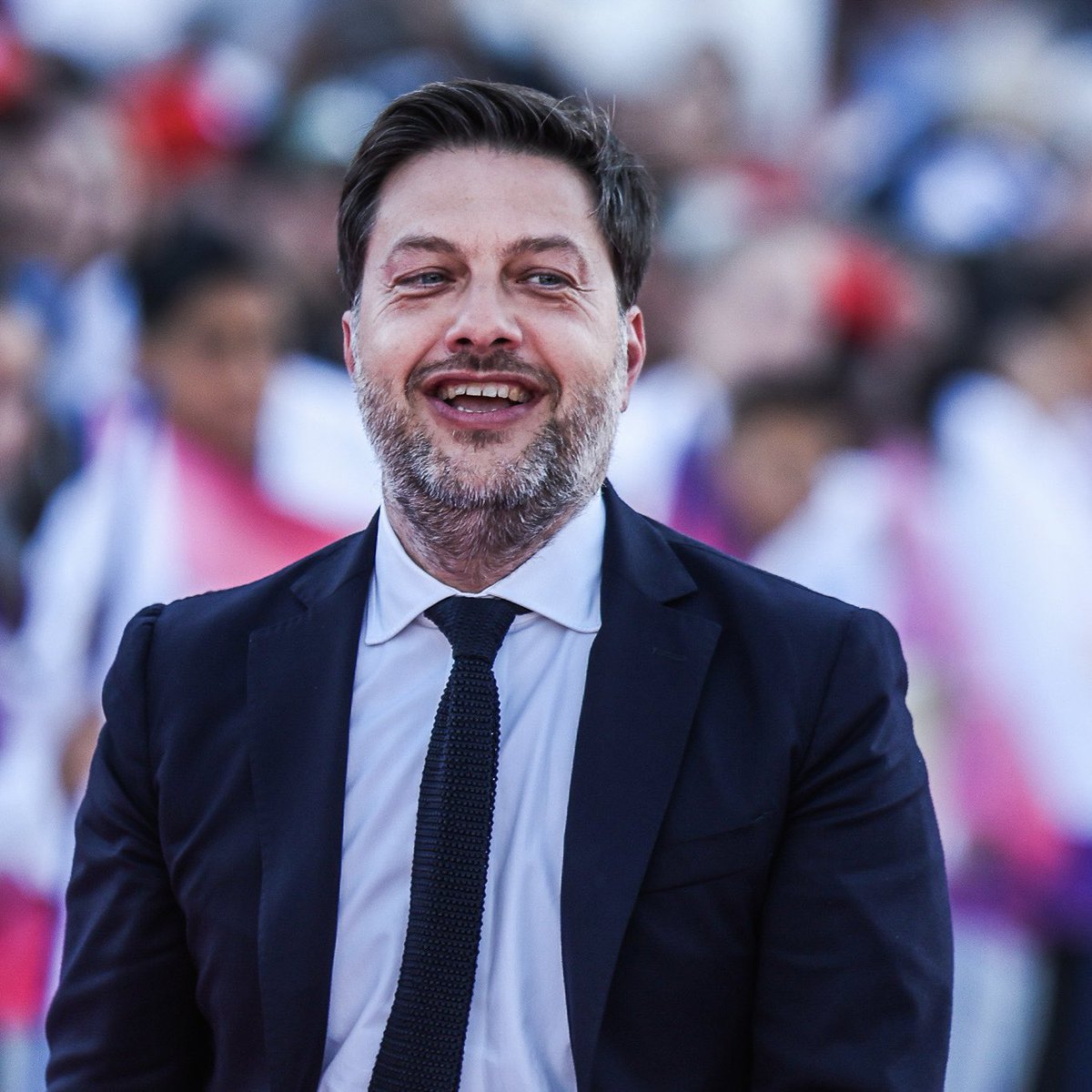 ActuFoot_'s tweet photo. 🚨 Maire de Marseille, Benoît Payan 🇫🇷 ANNONCE UNE HAUSSE DU LOYER DU VÉLODROME ! 🏟️

« Le loyer va augmenter et l’OM le sait.

LES AUTRES DÉPENSES DU CLUB SONT ASTRONOMIQUES COMPARÉES AU LOYER DU VÉLODROME.

Ce n’est pas avec ça qu’on va racheter des grands joueurs et qu’on va refaire une grosse équipe. »

🎙️ @laprovence
