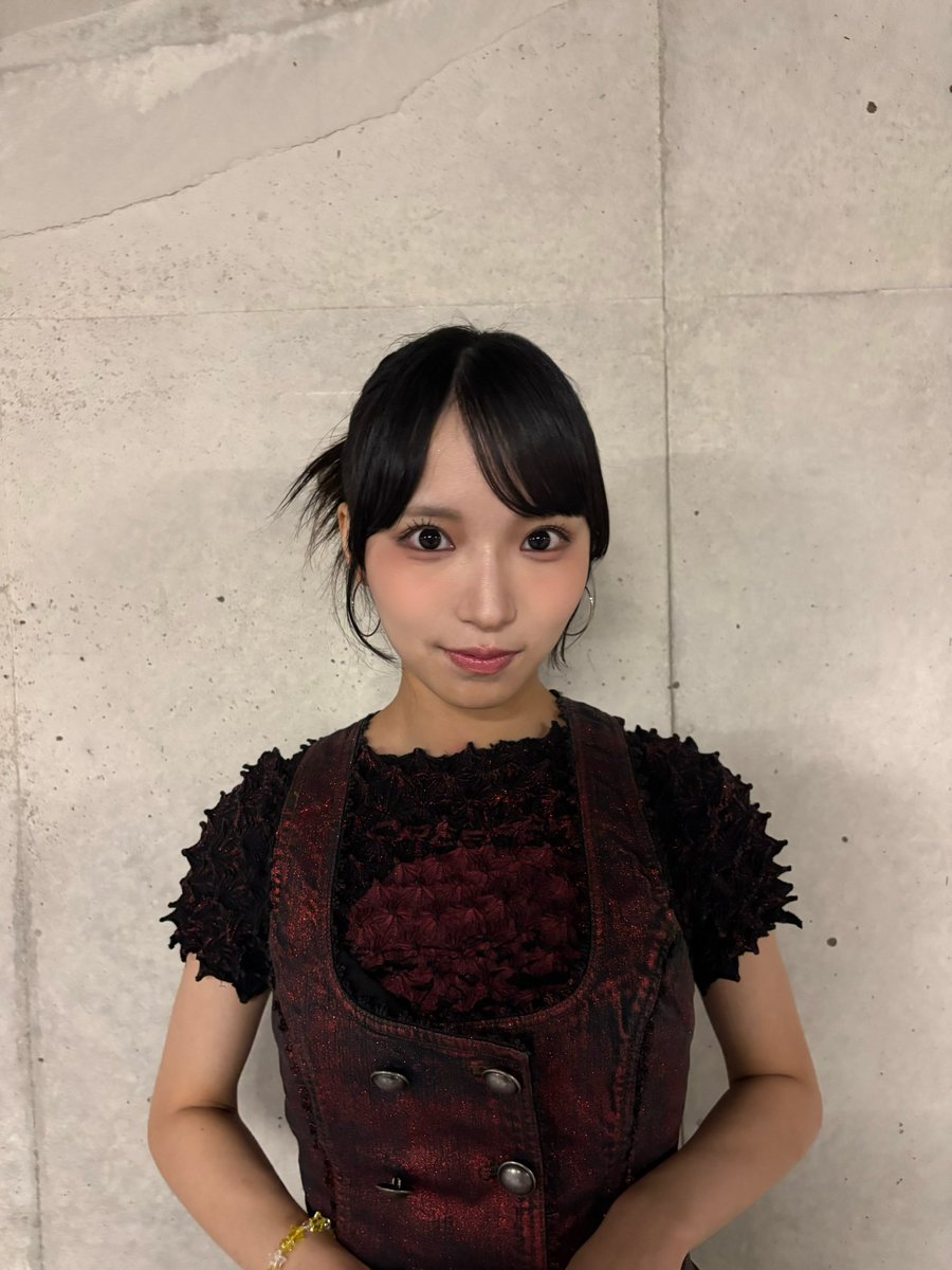 ACO_whsp's tweet photo. ららぽーと豊洲リリイベありがとうございました！
雨の中、来てくれた皆さんには本当に感謝です

今回初披露させていただいたカップリング曲「僕たちはウサギじゃない」どうでしたか？
この曲もすごく頑張りたい楽曲なので、今日聴けなかった方はぜひ一度聴きに来て欲しいな♪ #ホワスピ https://t.co/0QCEXczJOU