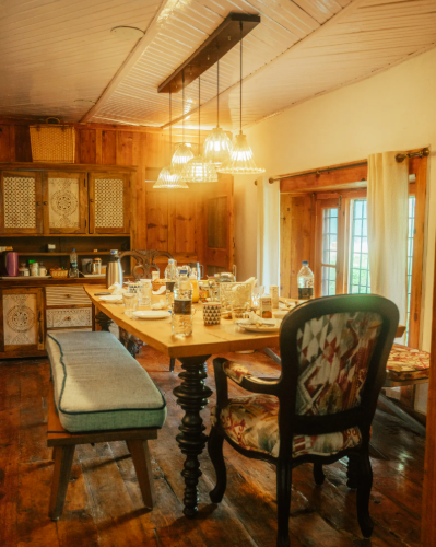 naaz_mahar's tweet photo. Opened as a #homestay in 2022, Yena’s Lodge offers more than a stay in #Pahalgam. It invites visitors to experience #Kashmir’s #heritage, hospitality and landscapes through a home built around family, #nature and #memory. https://t.co/h9QpLPqGA4