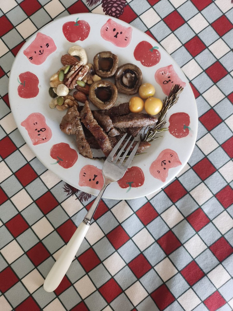 ARPRASAN5's tweet photo. Homemade breakfast Beautiful tableware can save the world https://t.co/lHvlaJpuyF