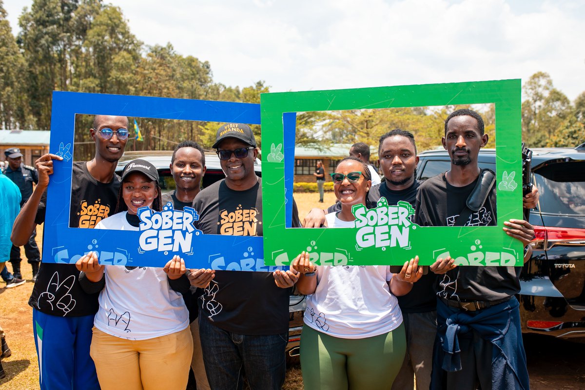 Unity_MemoryRw's tweet photo. "U Rwanda rugiye kumara imyaka 32 ruhagaritse Jenoside yakorewe Abatutsi; byasabye imbaraga z’abasore n’inkumi bitanze ku rugamba, benshi banarugwaho. Jenoside imaze guhagarikwa u Rwanda rumaze gukoresha imbaraga nyinshi rwubaka Igihugu, tumaze kugera kuri byinshi. Kubigeraho ni uko dufite abaturage bazima, ariko izi nzoga z'Ibyuma zari zimaze kuba icyorezo. Ibyo tumaze kubaka nyuma ya Jenoside tudahagaritse ingaruka z’Ibyuma byasenyuka, tugasubira inyuma." - Minisitiri @DrDamascene.

#SoberGen
#HeheNicyuma