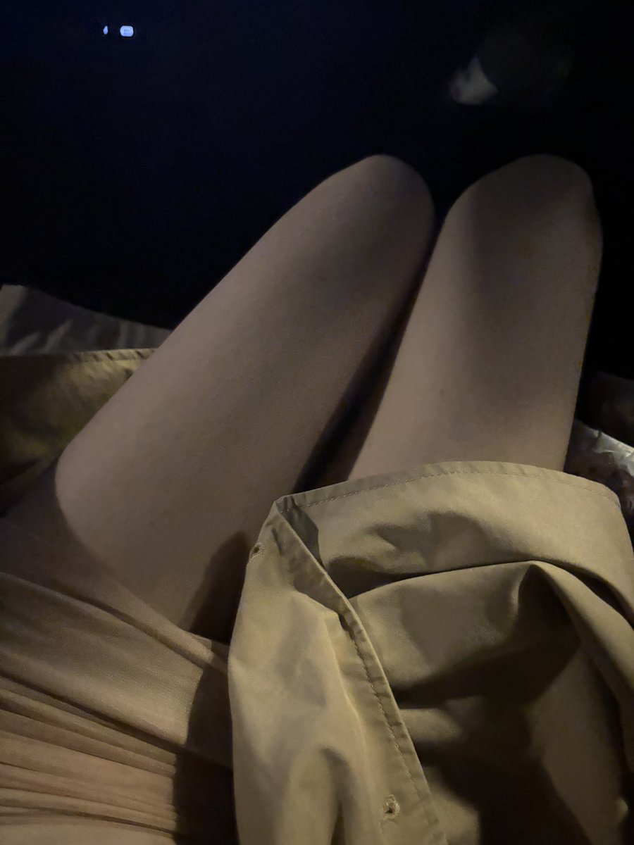 louooo2's tweet photo. night https://t.co/F4zoRPn9tL