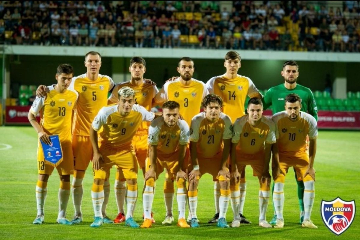 Mariavasilyl's tweet photo. Diseară avem Moldova – Slovacia. 🇲🇩⚽ Genul de meci pentru care merită să lași totul deoparte câteva ore. Eu sigur îl urmăresc. #MoldovaSlovacia #HaiMoldova https://t.co/D7C07aEsCA
