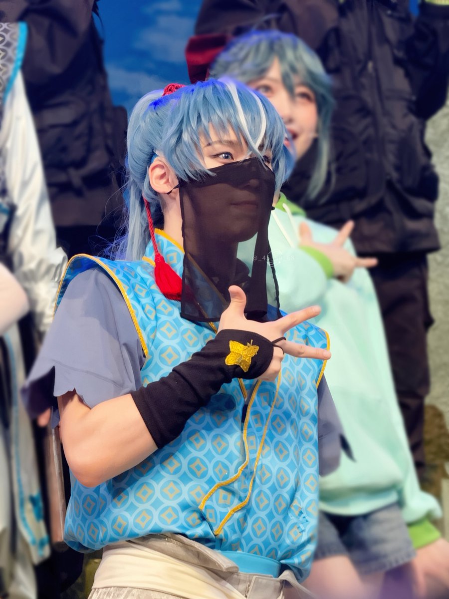 _45_59_68's tweet photo. 𝟚𝟘𝟚𝟞.𝟘𝟡.𝟚𝟞🐸🩵 #ケロミュ

最後の撮影タイム！
最後までかっこよくて、にこにこ楽しそうで、誠実な忍、ドロロくん。
殺陣もダンスもぜーんぶかっこよくて完璧だよ〜っっ( ՞ෆ ෆ՞ )🩵

@shinta1024 https://t.co/YWCeBiE5pH
