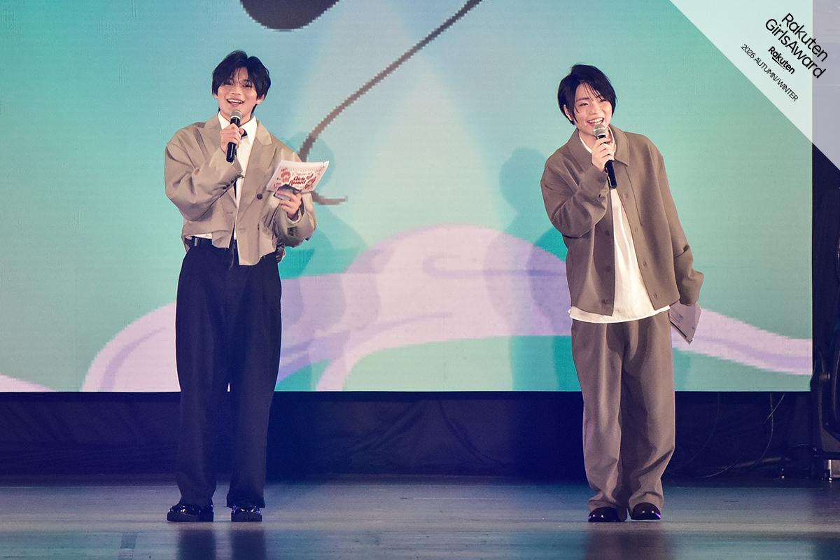 GirlsAward's tweet photo. 占いの館 inSense ステージに、『I.ADORE(アイアドア) 』の声優 三橋かおるさん、宮﨑雅也さんの2人が登場✨ 

作品に登場する9人の占い師とチャット形式で相談ができる占いアプリ『inSense』のブースでの占い体験や占いトークで会場を盛り上げました🔮 
@inSenseofficial @iadoreofficial ＃inSense占い #ガルアワ2026AW