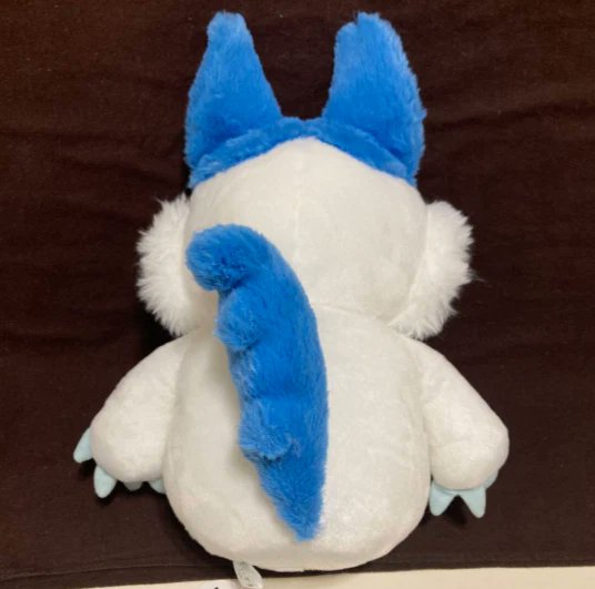 TaiDangerbeast's tweet photo. @neupon08 (2/2 🧵) Here's the photos of the plush's online listing, for frame of reference! From what I can tell and carefully observed, everything about the plushy I bought on the website looks very accurate and legitimate and authentic c: 👍✨️ https://t.co/WoEO7fILqI