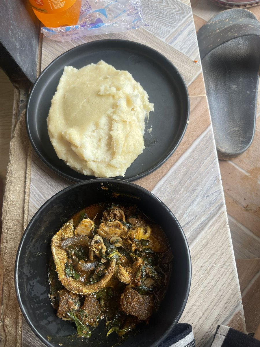 Brattyenori13's tweet photo. Problem wey go make me see food wey I no go fit chop😭make I no see am again 🙏💔 https://t.co/n1D2R1g1Rh