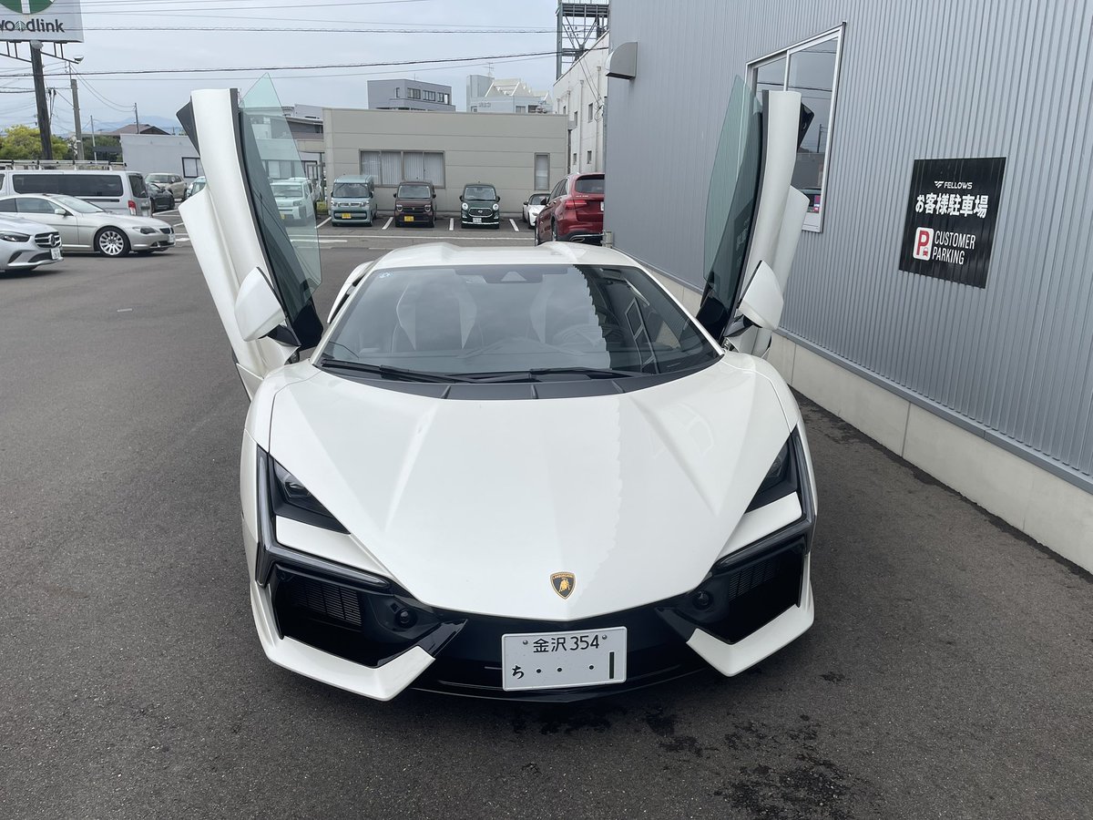 ruon0901's tweet photo. 8000万
ランボルギーニレヴエルト https://t.co/2jhi0v38NI