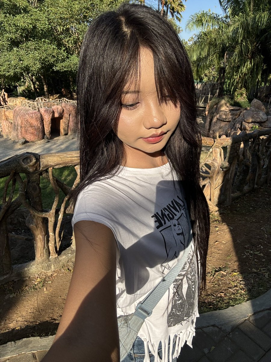 leizthestar's tweet photo. Zoo day 🦁🐍🐾 https://t.co/rzrFDyKJHZ
