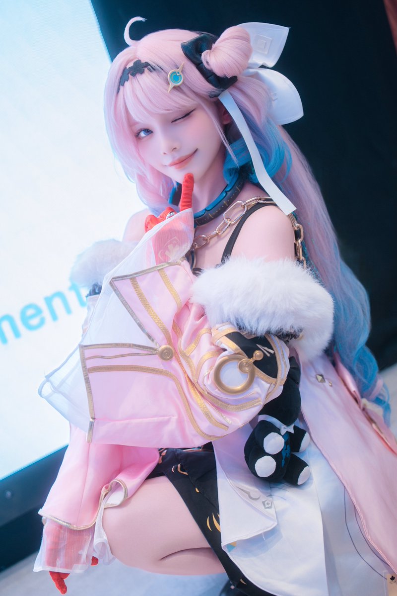 Ramzaveil's tweet photo. 2026/09/26 鳴潮×GiGO 一日店長イベント

ダーニャ / やもはちこさん(@yamo8cos)

#GiGO鳴潮でキャッチ 
#鳴潮
#やもはちみつ漬け https://t.co/a0Pp0di9SB