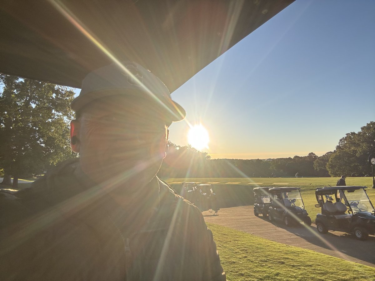eastlakeallstar's tweet photo. Good Morning!!!! https://t.co/1mjLzSAouP