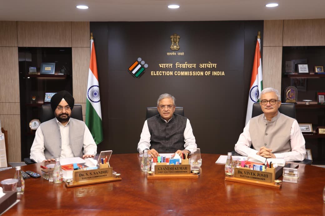 roypranesh's tweet photo. The photo after the meeting between two election commissioners and the chief election commissioner today.

Can a picture be an answer to so many questions? https://t.co/3si2PAgDm5