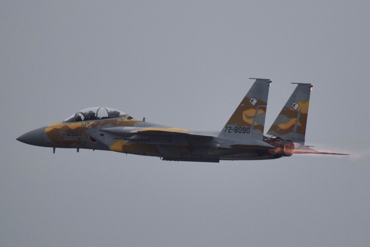 takky_ike's tweet photo. 諸事情により午���中のみ
#小松基地
#F15
#ブルーインパルス https://t.co/h8rfMcSBmZ