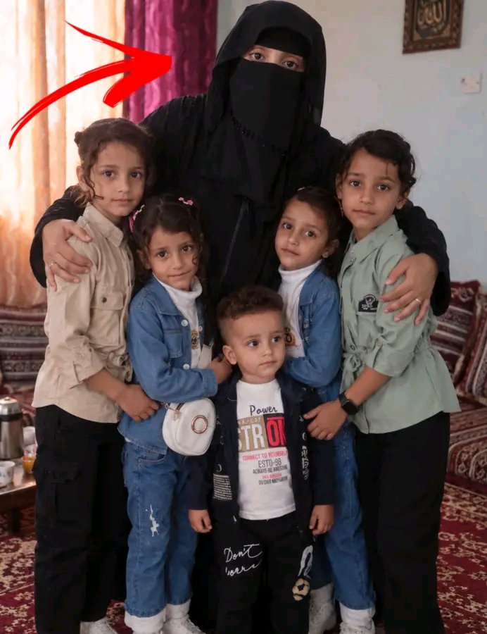 elmsrehi4's tweet photo. لليوم الخامس ولازالة هذه المراة مختفية مع اولادهاالخمسة رغم ان قضيتهااصبحت ترند
عجبااين اختفو هل ابتلعتهم الارض https://t.co/adXlRkzxRy