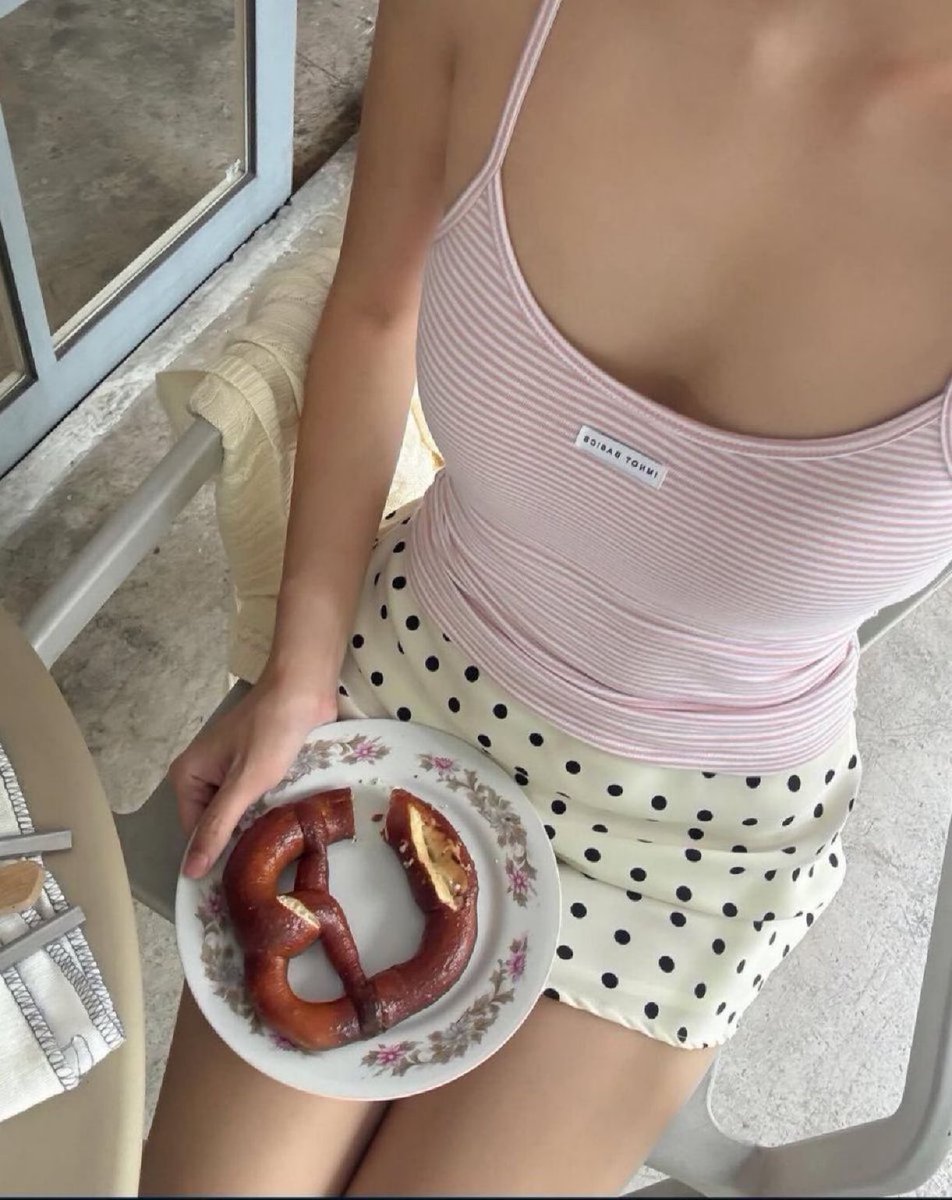 lafleurleen's tweet photo. Used Imnotamorningperson
เสื้อสายเดี่ยว 550.- (from 1290 )
ส่งฟรี สนใจ dm
#imnotamorningperson #ส่งต่อimnot #ส่งต่อimnotamorningperson #ส่งต่อbrandy #ส่งต่อbrandymelville #ส่งต่อเสื้อผ้ามือสอง #โล๊ะตู้ #ส่งต่อ https://t.co/RRuEZta3fc