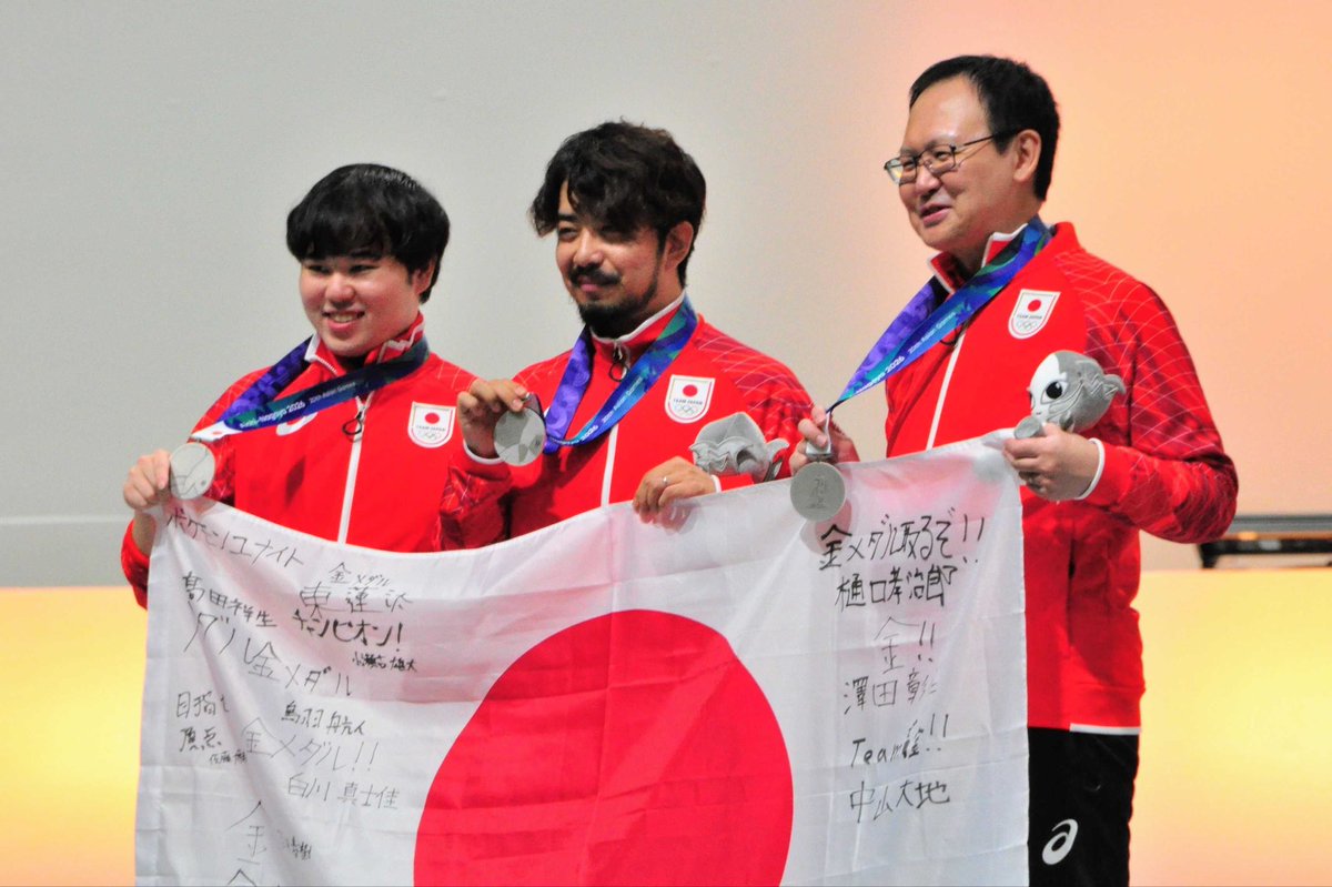 higuchi010914's tweet photo. アジア大会、決勝戦で韓国に負けて準優勝で終わりました！韓国チーム本当に強かった！悔しい結果になったけれど銀メダルを獲得することができました〜🥈
ノビさん、スコアさんと組むことができて本当によかったです！ありがとうございました！ https://t.co/u5CQskt52B