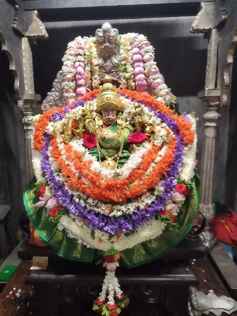 Hindhu_dharma4U's tweet photo. Sri Chamundeshwari Amma 🔱🙏

ಶ್ರೀ ಚಾಮುಂಡೇಶ್ವರಿ ಅಮ್ಮನವರು 🔱🙏 https://t.co/l2RD7wO6Wp