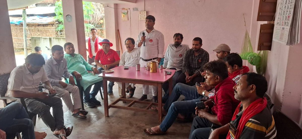 AiyfBanka's tweet photo. बेगूसराय के सनहा में AIYF के बिहार राज्य सह सचिव सह राष्ट्रीय परिषद सदस्य सलमान सिद्दीकी जी ने छात्रों-नौजवानों को 28 सितंबर को पटना चलने का आह्वान किया।
शिक्षा, रोजगार, बाढ़-सुखाड़ सहित छात्रों और नौजवानों से जुड़े तमाम सवालों को लेकर संघर्ष को मजबूत करने का आह्वान किया। https://t.co/FTgHt8gE0G