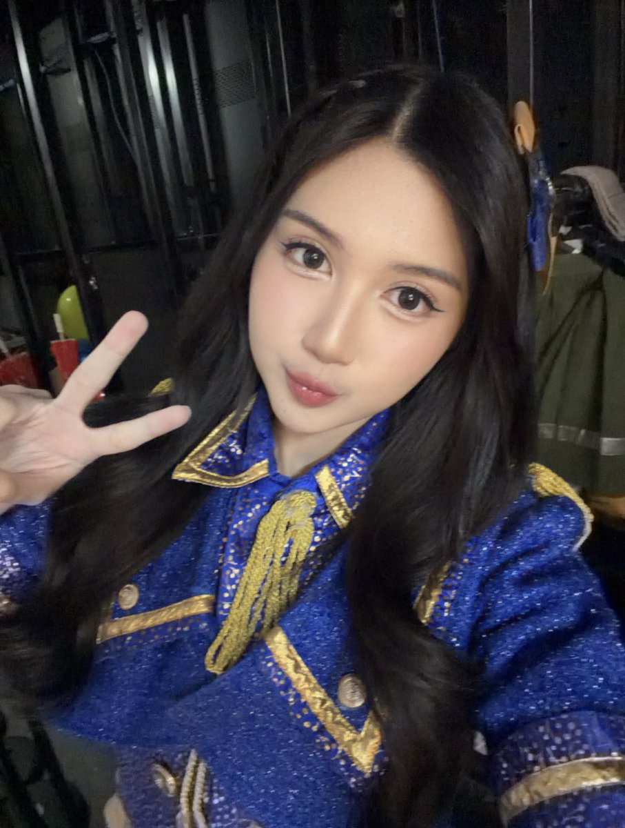AR_AnindyaJKT48's tweet photo. thank you so much for yesterdayyy ramunee!! congratulations jemimaaa n intaaannnn 🩵🩵🩵 https://t.co/4g1ZoRaZ4y