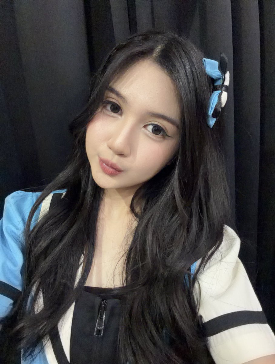 AR_AnindyaJKT48's tweet photo. thank you so much for yesterdayyy ramunee!! congratulations jemimaaa n intaaannnn 🩵🩵🩵 https://t.co/4g1ZoRaZ4y