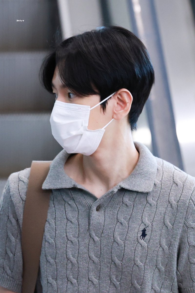 Its5o6's tweet photo. 260926 안전비행 #백현 #BAEKHYUN @B_hundred_Hyun https://t.co/ffePjw1hrm