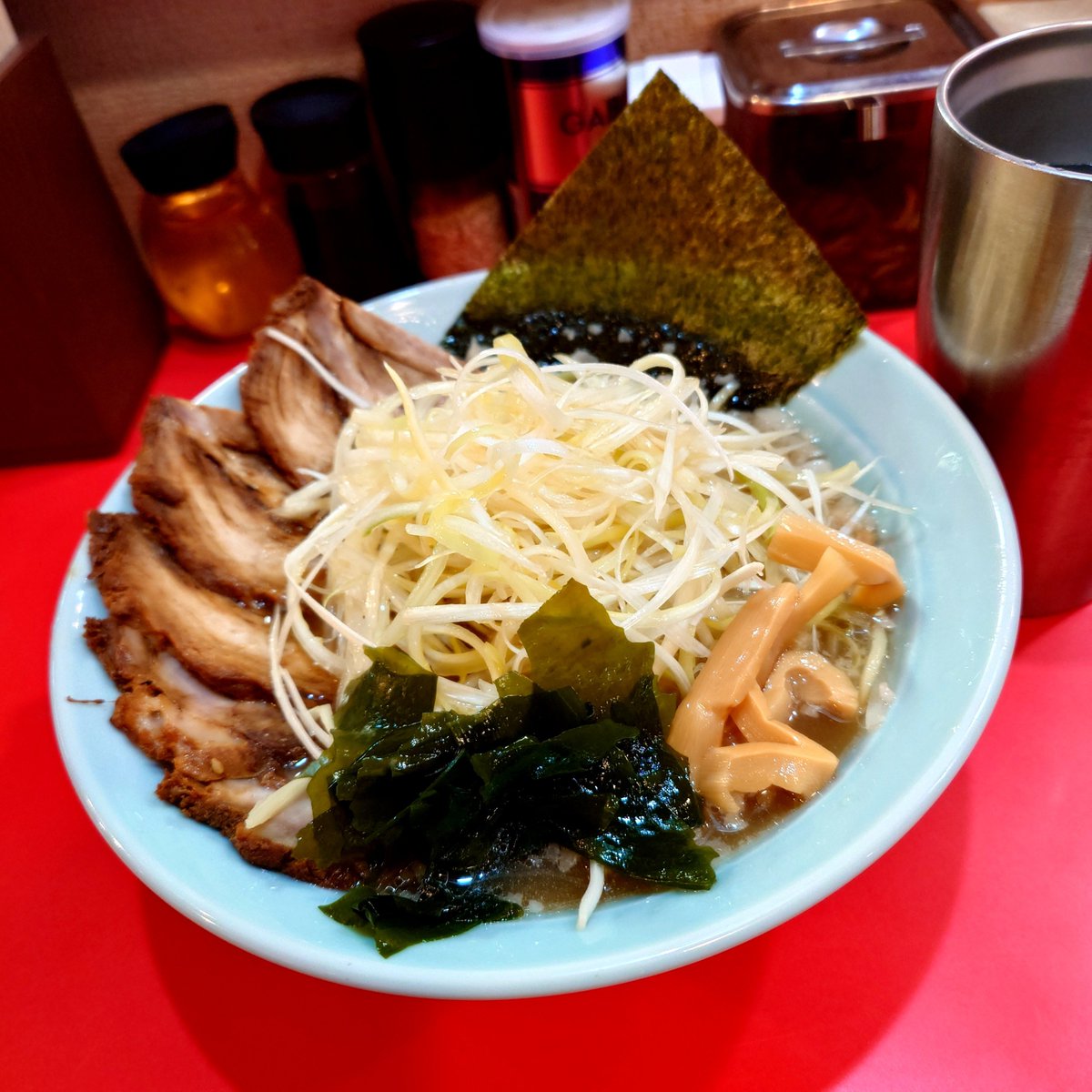 samenanoyo's tweet photo. 初のラーメンショップ！根強いファンがいることも納得の味👍️美味かったぜ！ https://t.co/lNlBuYFvQu