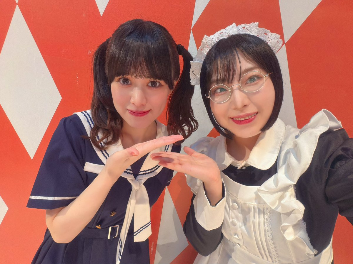 Rin_Wada's tweet photo. #お嬢様はバンドがやりたい
B 班前楽ありがとうございました！！！
残り千秋楽のみでさみしー！やりきります！！！
写真はお嬢様方と！ https://t.co/8UWyDFcPNU