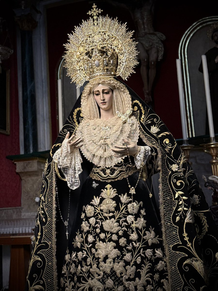 JuancriJurado's tweet photo. Dios te salve,
Reina y Madre de misericordia,
vida, dulzura y esperanza nuestra.
Dios te salve.
@LaPalmaCadiz
#penas #penascoronada #laviña
📷: @Leandelapuebla https://t.co/D1zA7U2K5s