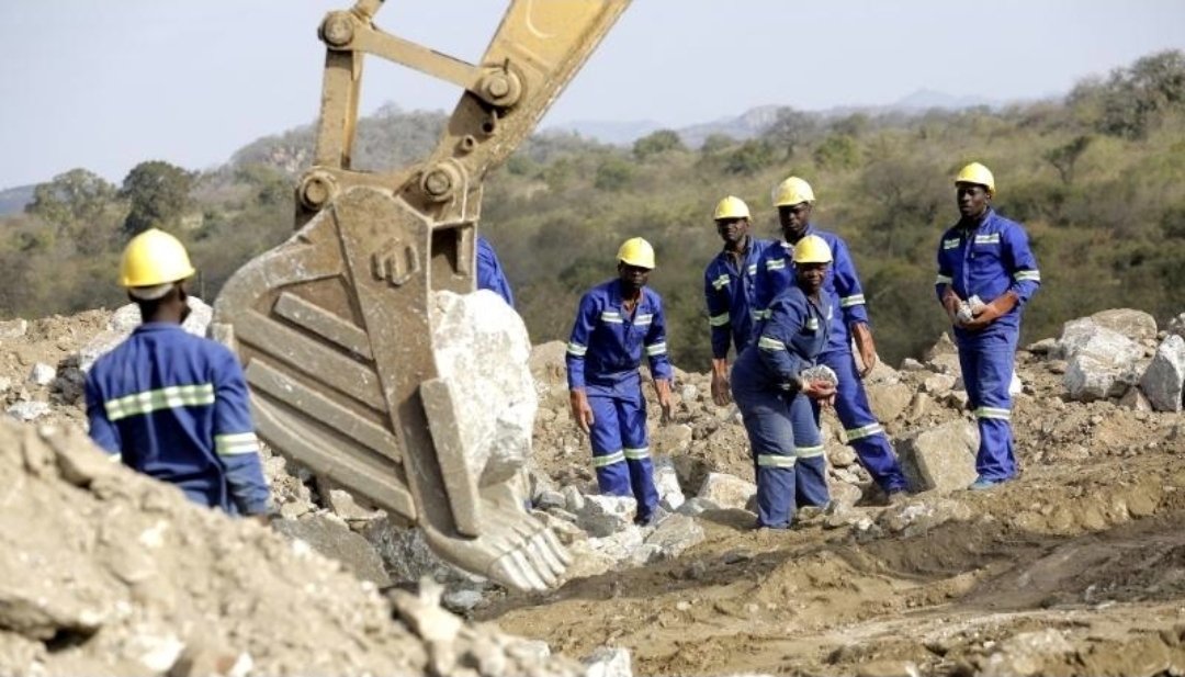 ValChibs's tweet photo. Sandawana is no longer just a lithium deposit on paper. 

Mining, ore stockpiling and site development are underway in Mberengwa, alongside construction of the US$313m lithium processing plant. The goal is clear: mine it here, process it here and retain more value in Zim. #NDS2 https://t.co/fQFDtllFs1