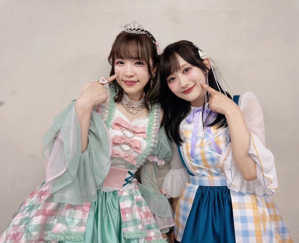 Suwa_Ayaka's tweet photo. プリティードリーマーもプリンセスアラモードもキラッキラアイドル全開だった、木戸ちゃん♡
ガールミーツの旅人もメメントも、全てが太陽可愛すぎた、さきちゃん♡
歌織さんのステラライト大好き&ダイヤモンドジョーカーイケメンすぎ！こーりー♡
ガールミーツの狼姿が本当に素晴らしかった＆カーニヴァルジャパネスク姫すぎた、南ちゃん♡
#ミリオン14th_day1
#夢咲くワンダーミラージュ