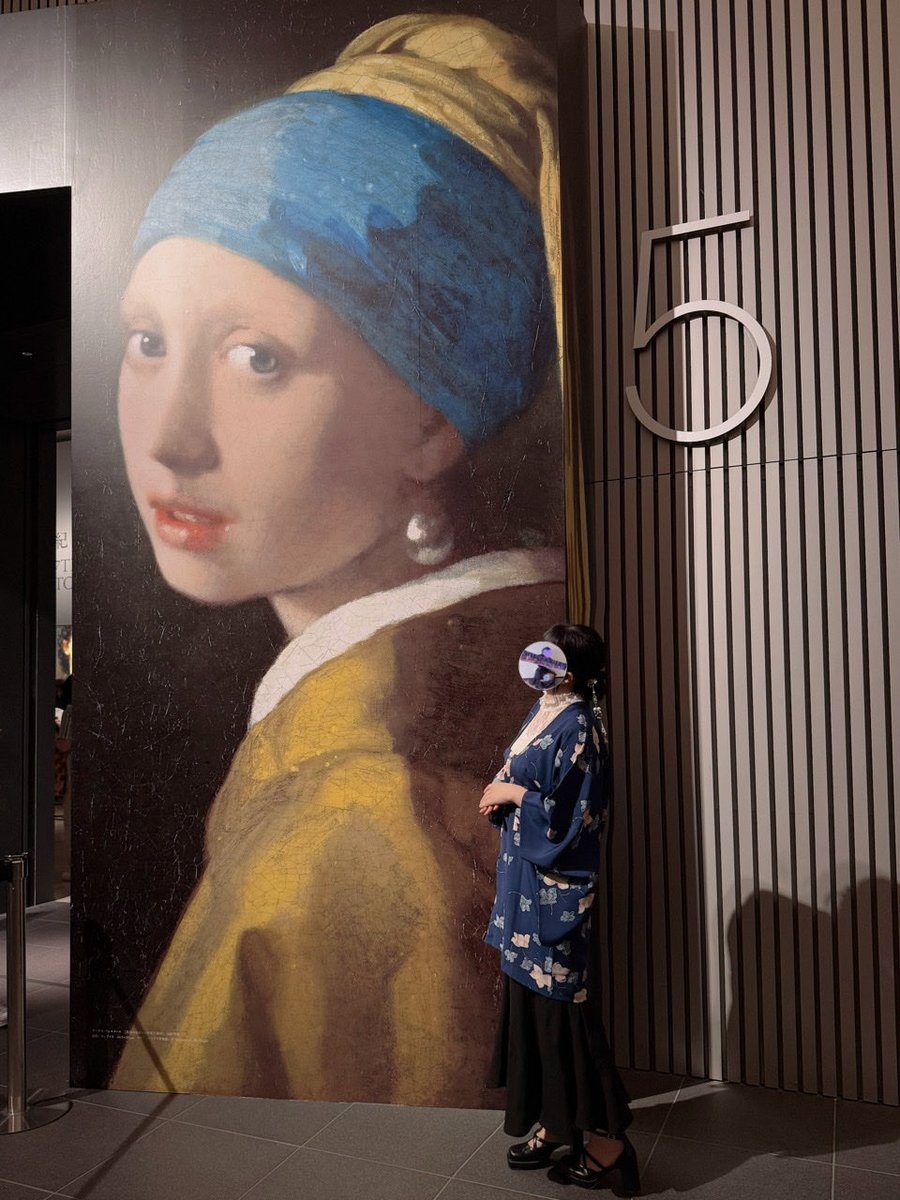 Adofun_TKB's tweet photo. フェルメール展へ行ってきました🖼️✨

大好きな祖母のお着物に袖を通し、Adoぬいちゃんにも少女の装いをしてもらって、一緒に見てきました💙

実物は思っていたより小さいのに、引き込まれる不思議な魅力がありました。

次は6年後。
オランダまで会いに行こうかな🇳🇱

#フェルメール展 #Vermeer https://t.co/A2b8EJG4ML