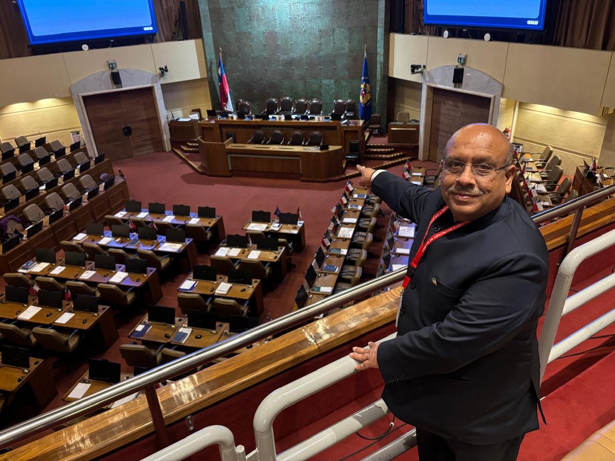 Gupta_vijender's tweet photo. During my study visit to Chile, visited the Chilean National Congress in Valparaíso.

A valuable experience to witness the working of Chile’s parliamentary institutions and understand its legislative traditions and practices.

@Indiainchile https://t.co/Ji2NAxvlFW