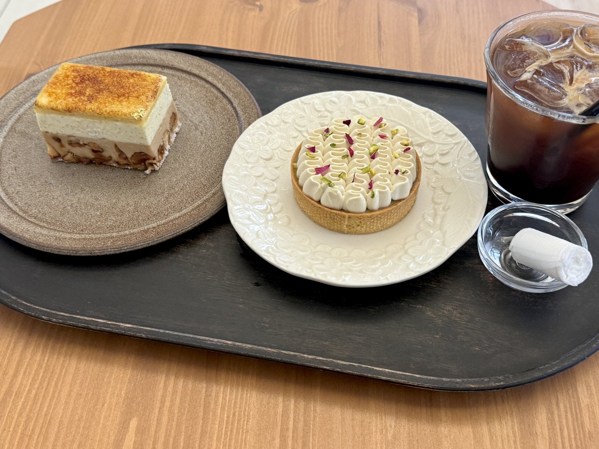 archivejirong's tweet photo. 📍 안국 발렁스

피스타시에 진짜 너무 맛있어서 기분 좋아짐(ᐡ •̥ ̫ •̥ ᐡ).. ♡ https://t.co/gxD5O5u3Cc